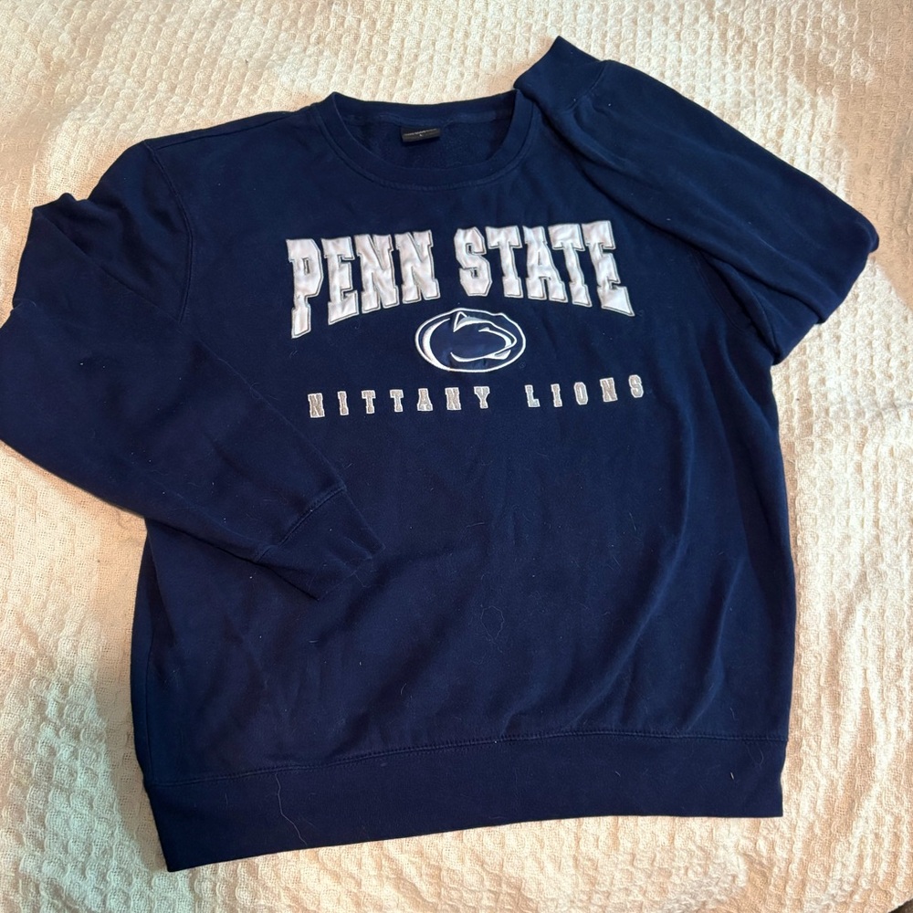 Colosseum Navy Penn State Sweatshirt
